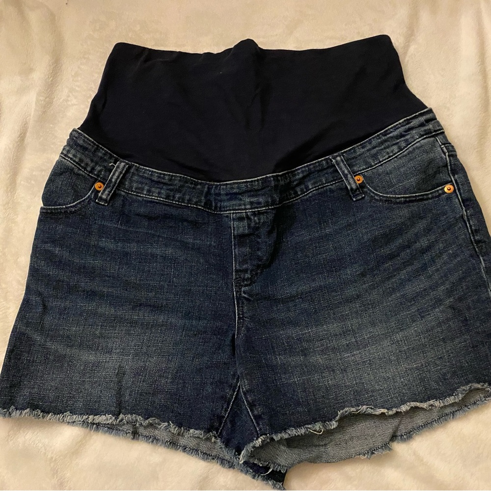 Gap maternity jean shorts